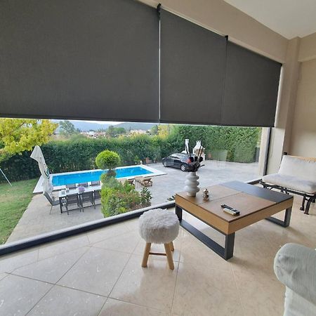Villa Constangie Maratón Exterior foto